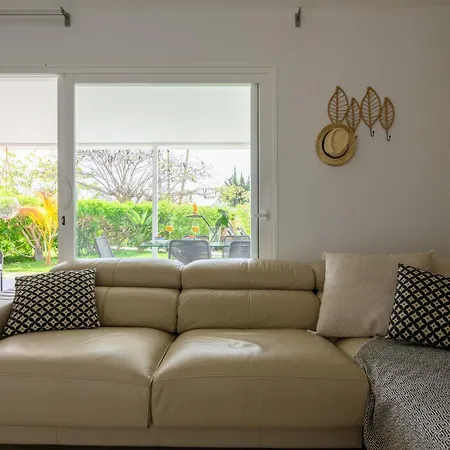 Guerrero - Terraza Y Acceso A Piscina Comun Willa