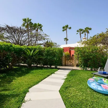 Guerrero - Terraza Y Acceso A Piscina Común Villa